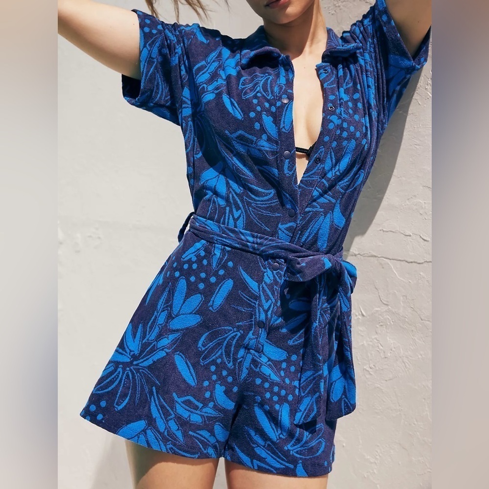 ❤️ HOT PICK ❤️ NWT Size XS - Beach Riot Gia Terry Romper